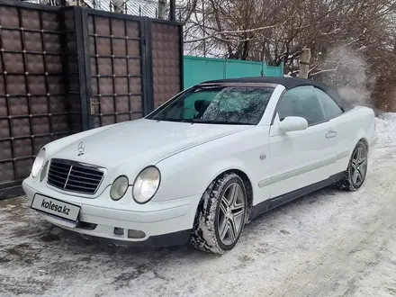 Mercedes-Benz CLK 320 1999 года за 5 333 333 тг. в Алматы – фото 4