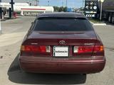 Toyota Camry 1999 года за 3 600 000 тг. в Актобе – фото 4