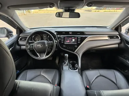 Toyota Camry 2018 года за 8 500 000 тг. в Жанаозен – фото 8