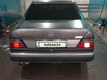 Mercedes-Benz E 200 1991 года за 1 500 000 тг. в Алматы – фото 10