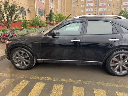 Infiniti FX35 2005 года за 4 800 000 тг. в Актобе – фото 3