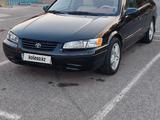 Toyota Camry 1998 года за 2 650 000 тг. в Шымкент