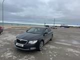 Skoda Superb 2011 годаүшін4 500 000 тг. в Атырау – фото 3