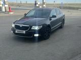 Skoda Superb 2011 годаүшін4 500 000 тг. в Атырау