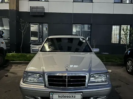 Mercedes-Benz C 280 1995 года за 2 600 000 тг. в Алматы