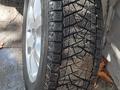 Зимние шины на дисках R16, Bridgestone Blizzak, 215/70/R16, в комплекте. за 357 000 тг. в Алматы