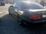 Mercedes-Benz E 240 1999 годаүшін3 500 000 тг. в Алматы – фото 4