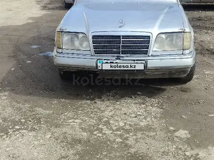 Mercedes-Benz E 200 1994 года за 900 000 тг. в Сатпаев