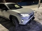 Toyota RAV4 2022 года за 21 500 000 тг. в Павлодар – фото 3