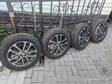 Комплект шин с дисками с нового авто за 200 000 тг. в Алматы