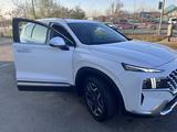 Hyundai Santa Fe 2022 года за 18 390 000 тг. в Алматы – фото 4