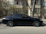 Toyota Camry 2021 годаүшін15 800 000 тг. в Алматы – фото 4