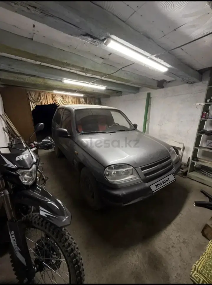 Chevrolet Niva, 2005