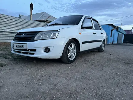 ВАЗ (Lada) Granta 2190 2013 года за 1 150 000 тг. в Астана – фото 2