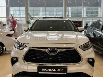 Toyota Highlander 2023 годаүшін38 280 000 тг. в Актобе