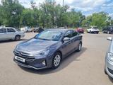 Hyundai Elantra 2019 годаfor8 300 000 тг. в Караганда – фото 2