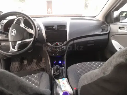 Hyundai Accent 2014 года за 3 500 000 тг. в Актау – фото 4