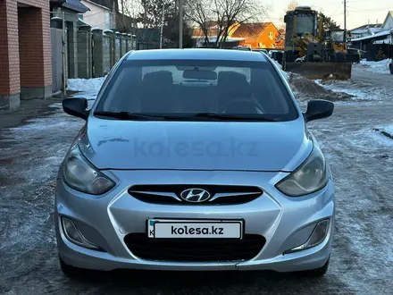 Hyundai Accent 2014 года за 3 400 000 тг. в Астана – фото 2