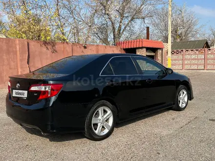 Toyota Camry 2014 года за 9 200 000 тг. в Алматы – фото 11