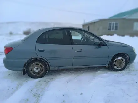 Kia Rio 2001 года за 1 700 000 тг. в Актобе – фото 2