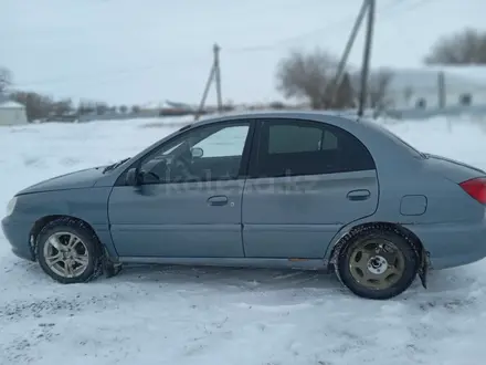 Kia Rio 2001 года за 1 700 000 тг. в Актобе