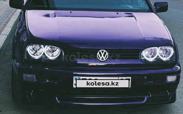Volkswagen Golf 1995 годаүшін2 200 000 тг. в Уральск