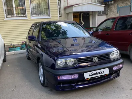 Volkswagen Golf 1995 года за 2 200 000 тг. в Уральск – фото 3