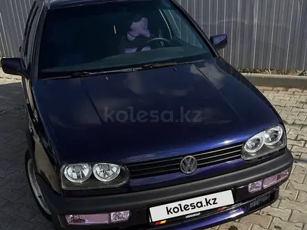 Volkswagen Golf 1995 года за 2 200 000 тг. в Уральск – фото 9