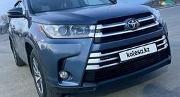 Toyota Highlander 2019 года за 18 600 000 тг. в Уральск – фото 2