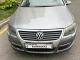 Volkswagen Passat 2006 годаfor3 200 000 тг. в Алматы – фото 2