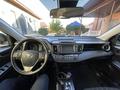 Toyota RAV4 2017 годаүшін9 000 000 тг. в Атырау – фото 30