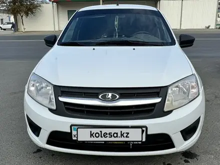 ВАЗ (Lada) Granta 2190 2018 года за 3 600 000 тг. в Атырау – фото 3