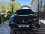 Toyota Camry 2022 годаүшін18 500 000 тг. в Шымкент