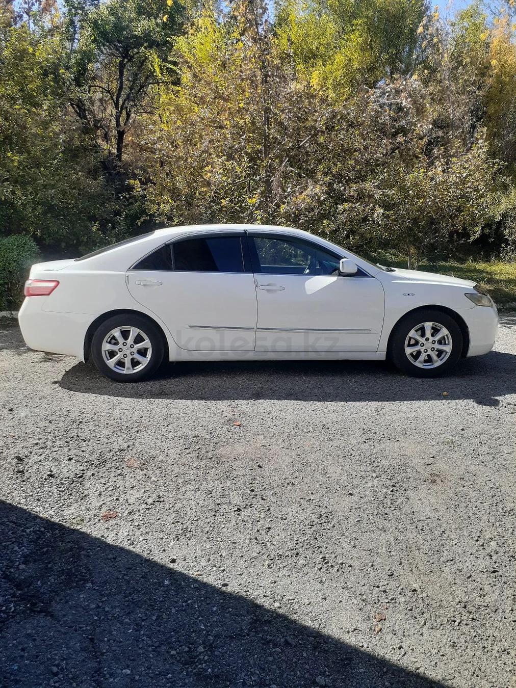 Toyota Camry 2007 г.