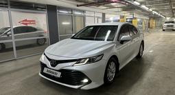 Toyota Camry 2019 года за 12 300 000 тг. в Астана