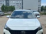 Hyundai Solaris 2021 годаүшін7 500 000 тг. в Актобе