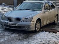 Mercedes-Benz C 200 2000 года за 1 900 000 тг. в Кокшетау