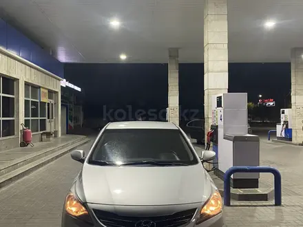 Hyundai Accent 2015 года за 6 150 000 тг. в Тараз – фото 4