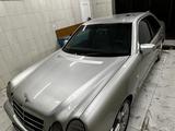 Mercedes-Benz E 240 2000 года за 3 000 000 тг. в Актау – фото 4