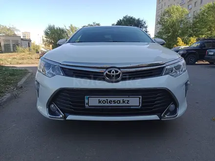 Toyota Camry 2015 года за 11 000 000 тг. в Степногорск