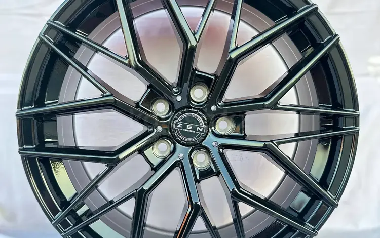 FLOW FORGED R18 5x114.3 8J ET 38 за 340 000 тг. в Алматы