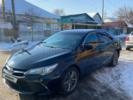 Toyota Camry 2015 года за 9 000 000 тг. в Алматы – фото 2