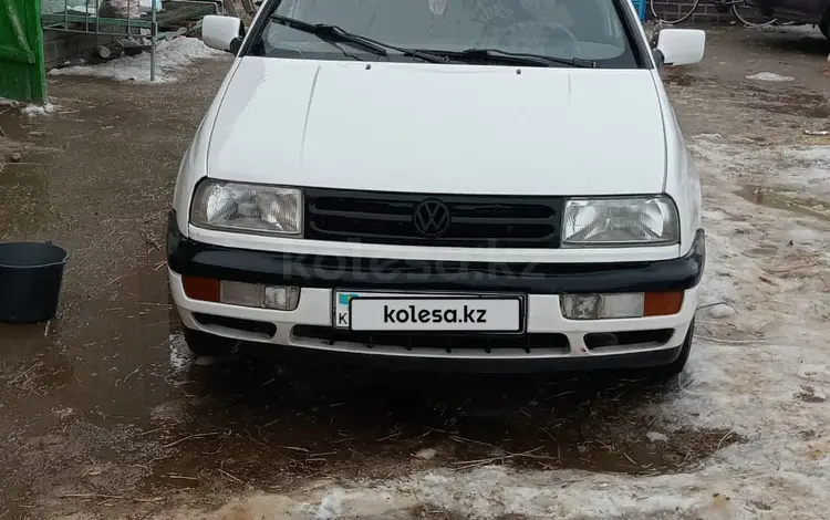 Volkswagen Vento 1992 года за 950 000 тг. в Шымкент