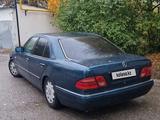 Mercedes-Benz E 280 1996 годаfor3 300 000 тг. в Шымкент