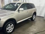 Volkswagen Touareg 2006 года за 4 000 000 тг. в Талдыкорган – фото 2
