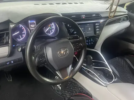 Toyota Camry 2020 года за 11 000 000 тг. в Шымкент – фото 6