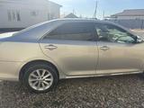 Toyota Camry 2013 года за 5 500 000 тг. в Кульсары – фото 4