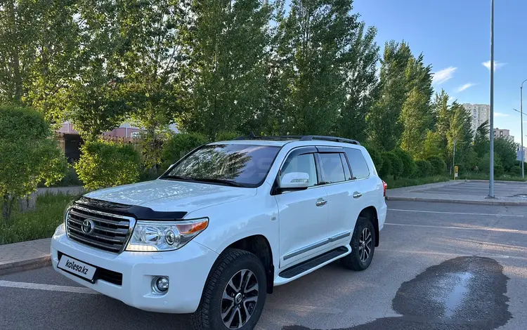Toyota Land Cruiser 2011 годаүшін19 200 000 тг. в Астана
