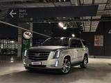 Cadillac Escalade 2018 года за 30 000 000 тг. в Астана