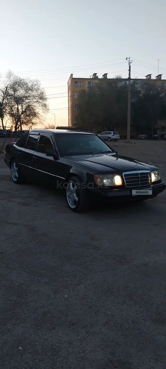 Mercedes-Benz E-Class, 1993
